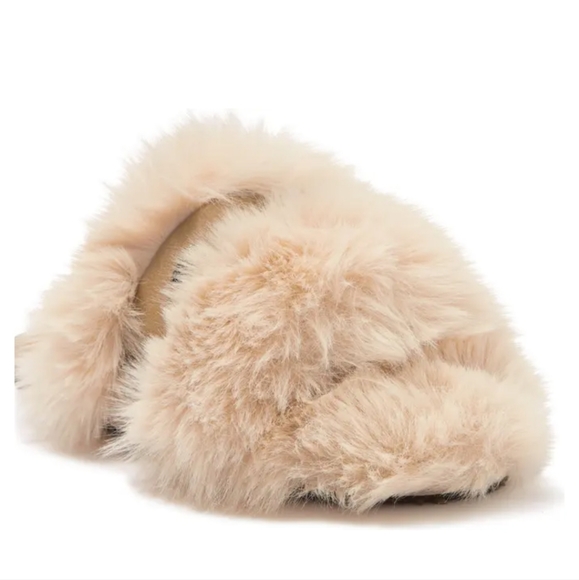 Australia Luxe Collective Muchas Slides #142 - Picture 2 of 7